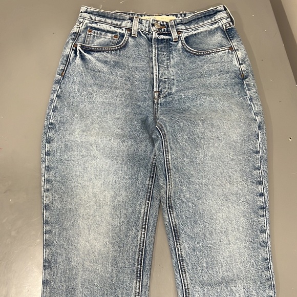 GRLFRND
Karolina High Rise Straight Crop 23 - Picture 6 of 11